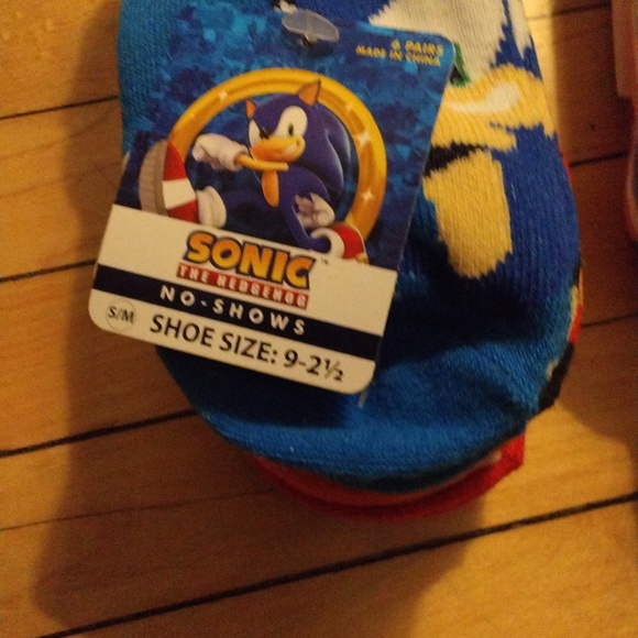 Assorted children socks new various sizes and styles - Picture 3 of 4